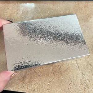 Seint makeup compacts